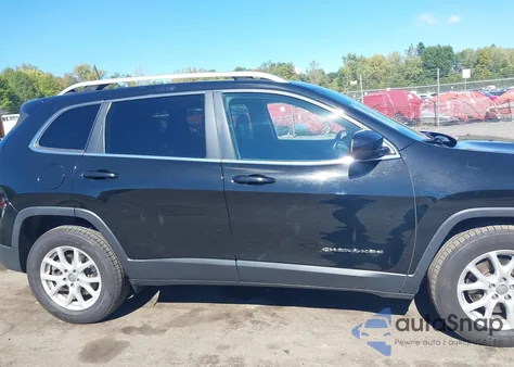 2017 Jeep Cherokee Latitude 4X4 из США, поврежденный, VIN 1C4PJMCS7HW512850